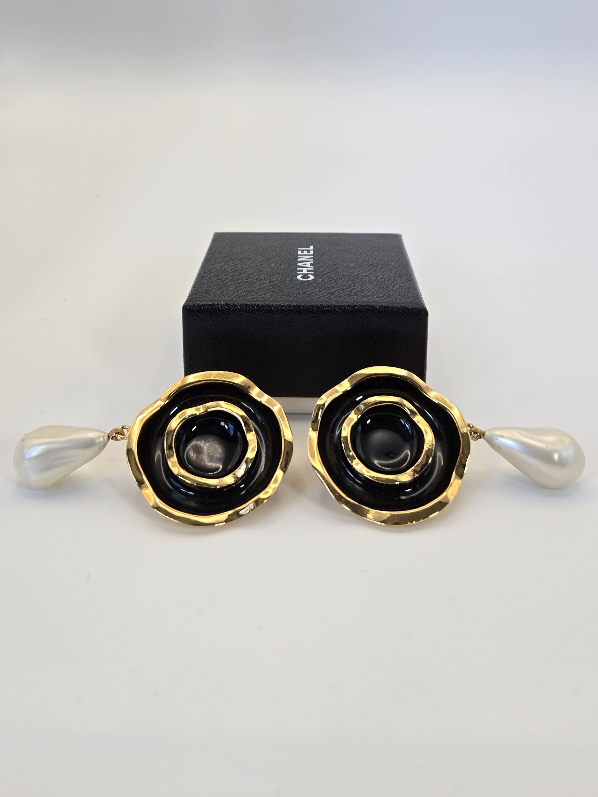 Chanel vintage 1960s black enamel gold tone earrings pearl drop clip on designer statement earrings