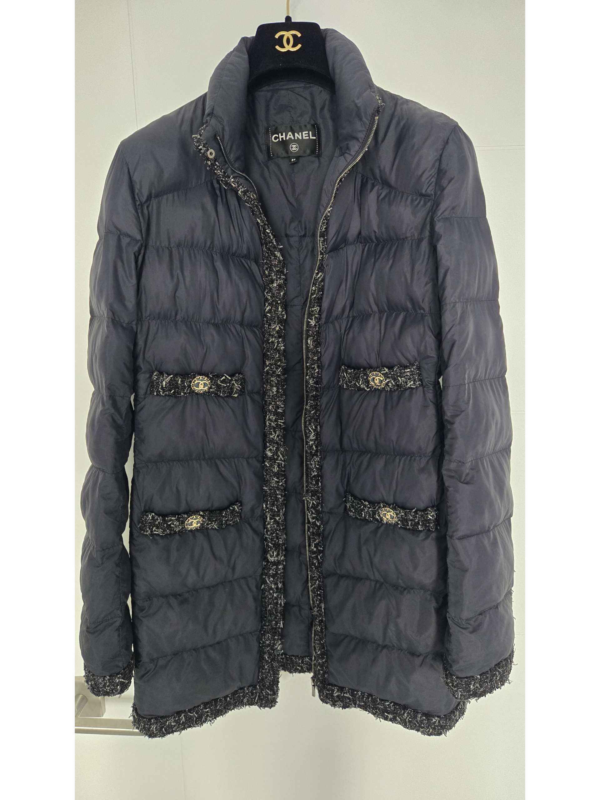 Chanel 2018 2019 black puffer coat runway look 71 quilted jacket with logo hardware
