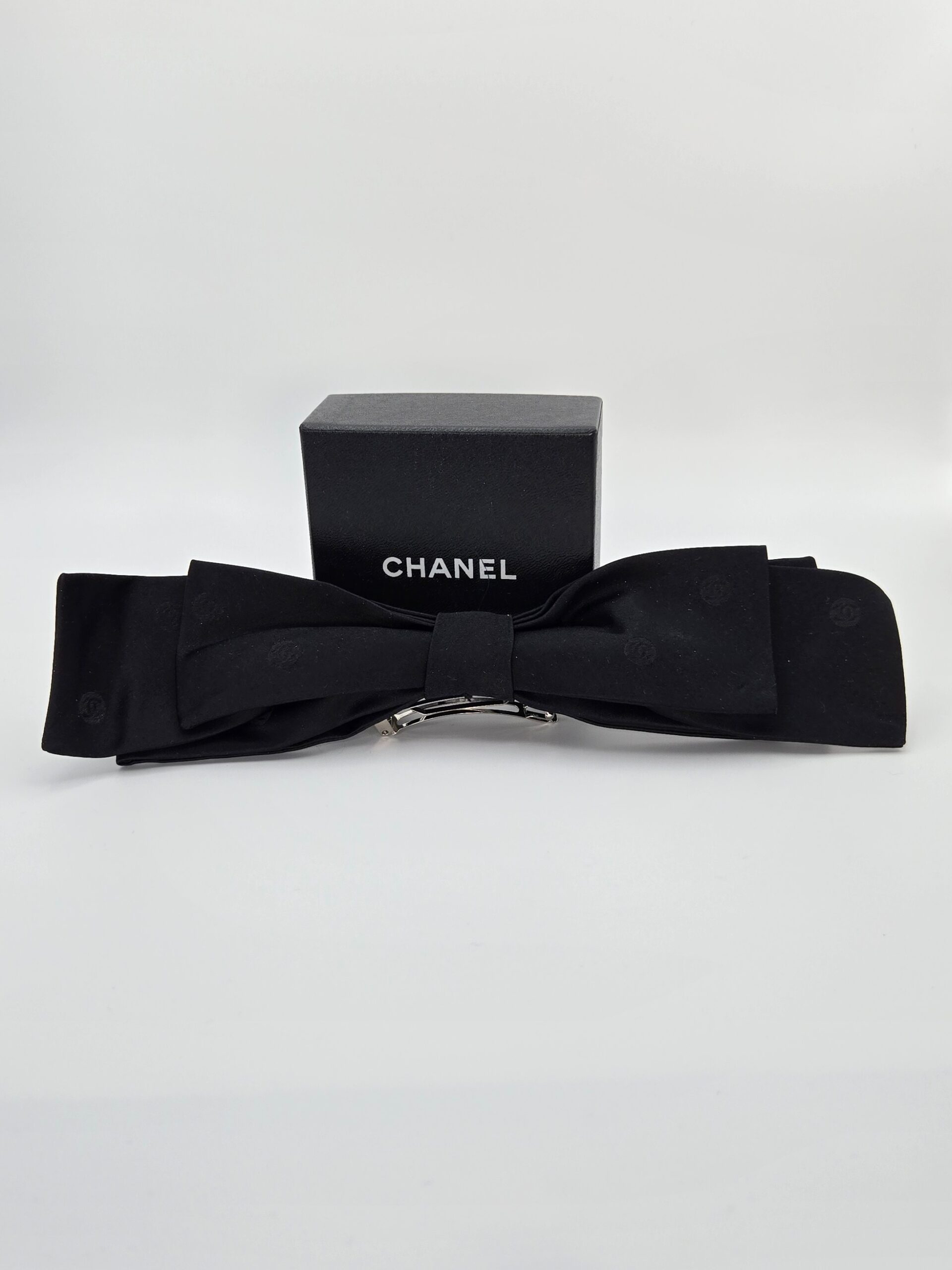 Chanel black silk hair bow barrette oversized luxury hair accessory 20K
