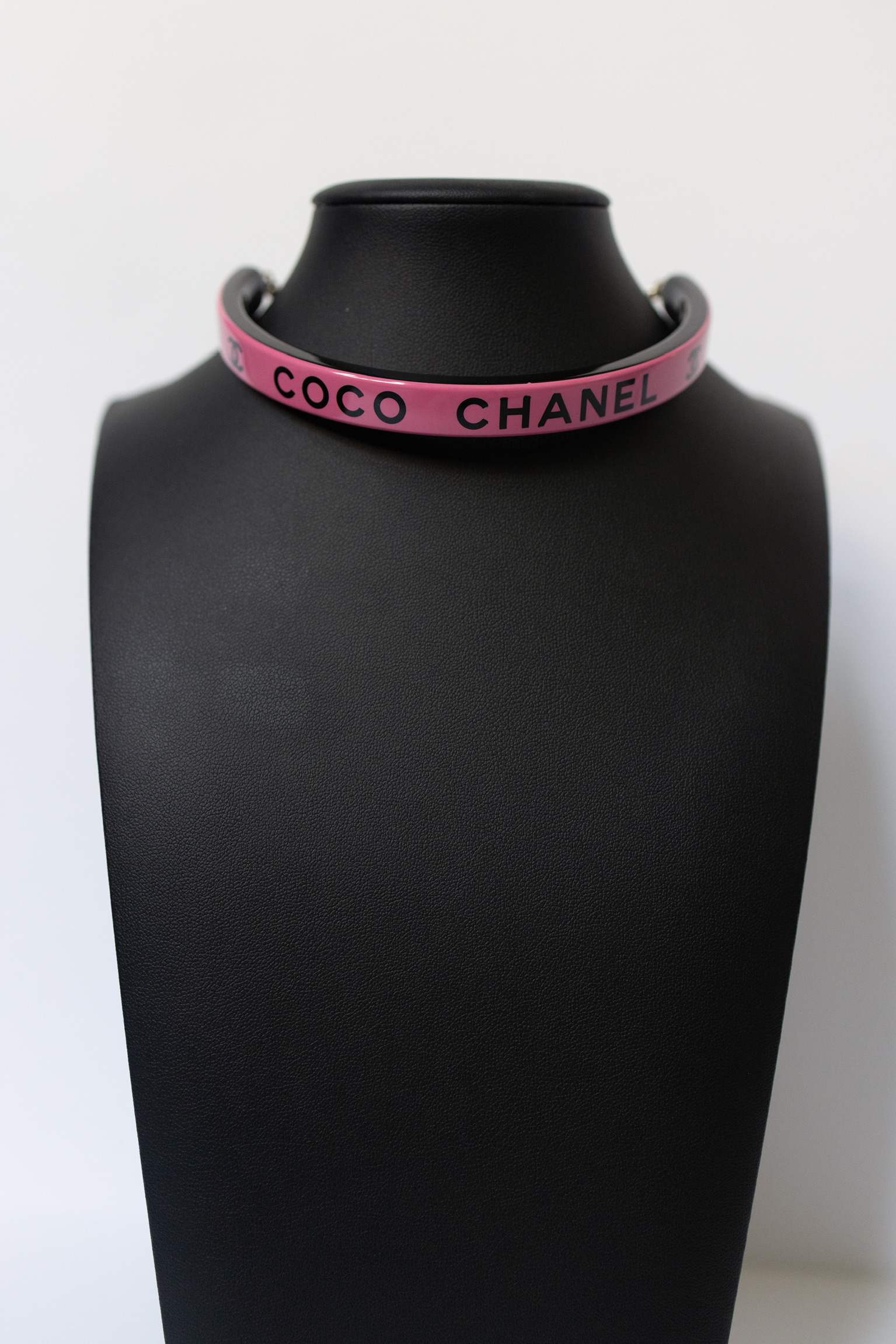 Chanel B22S Pink Resin COCO CHANEL Logo Choker Necklace